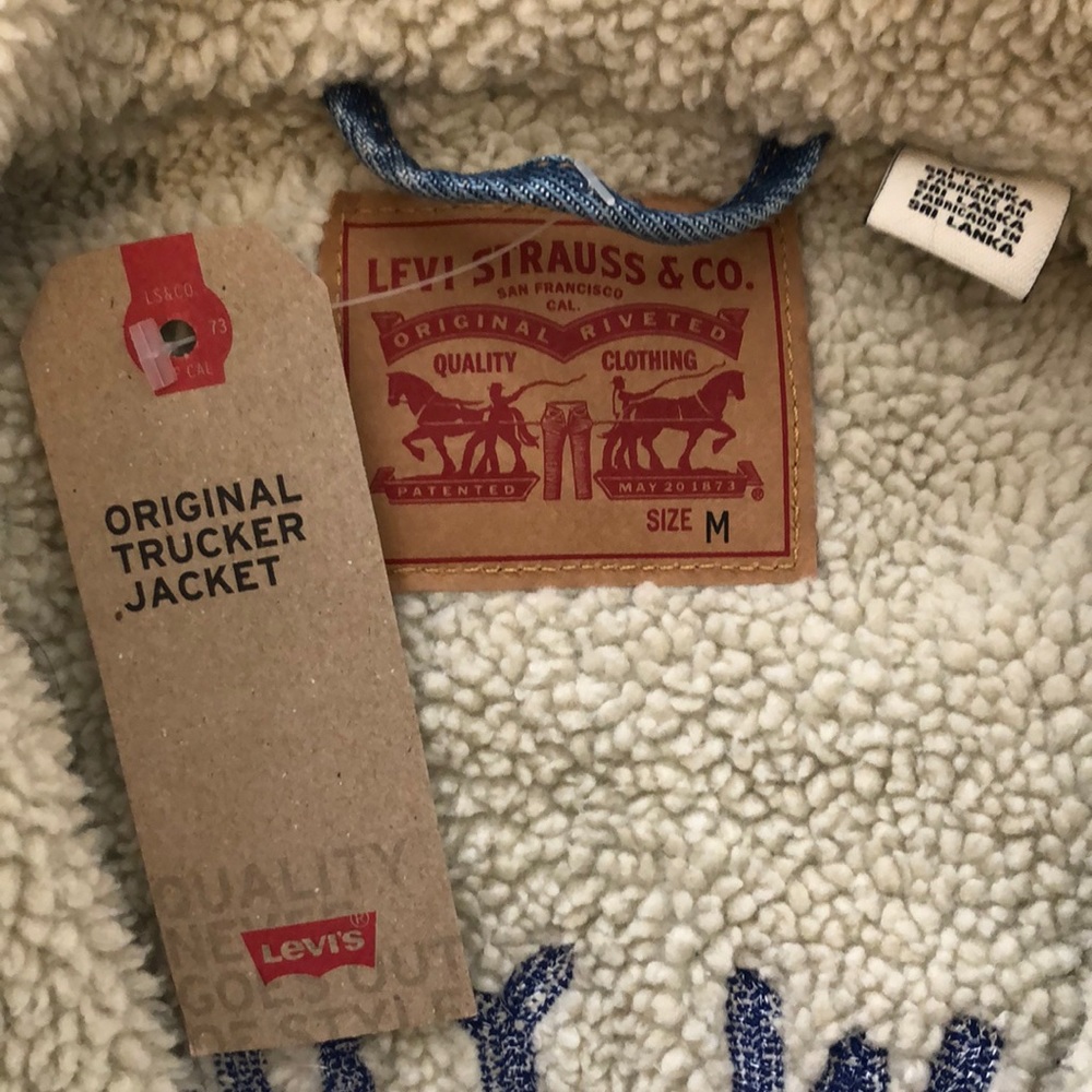 Levi’s NYG Sherpa Lined Denim Trucker Jacket - Picture 5 of 6